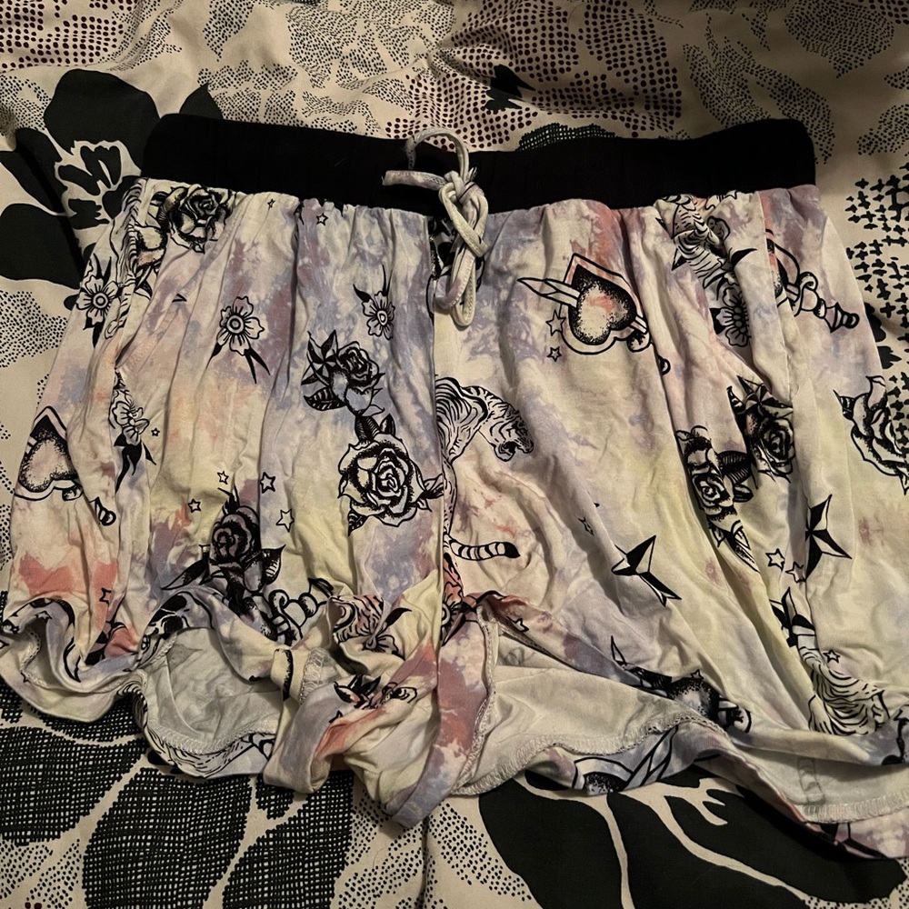 EUC Torrid super soft sleep shorts retro design sz 0